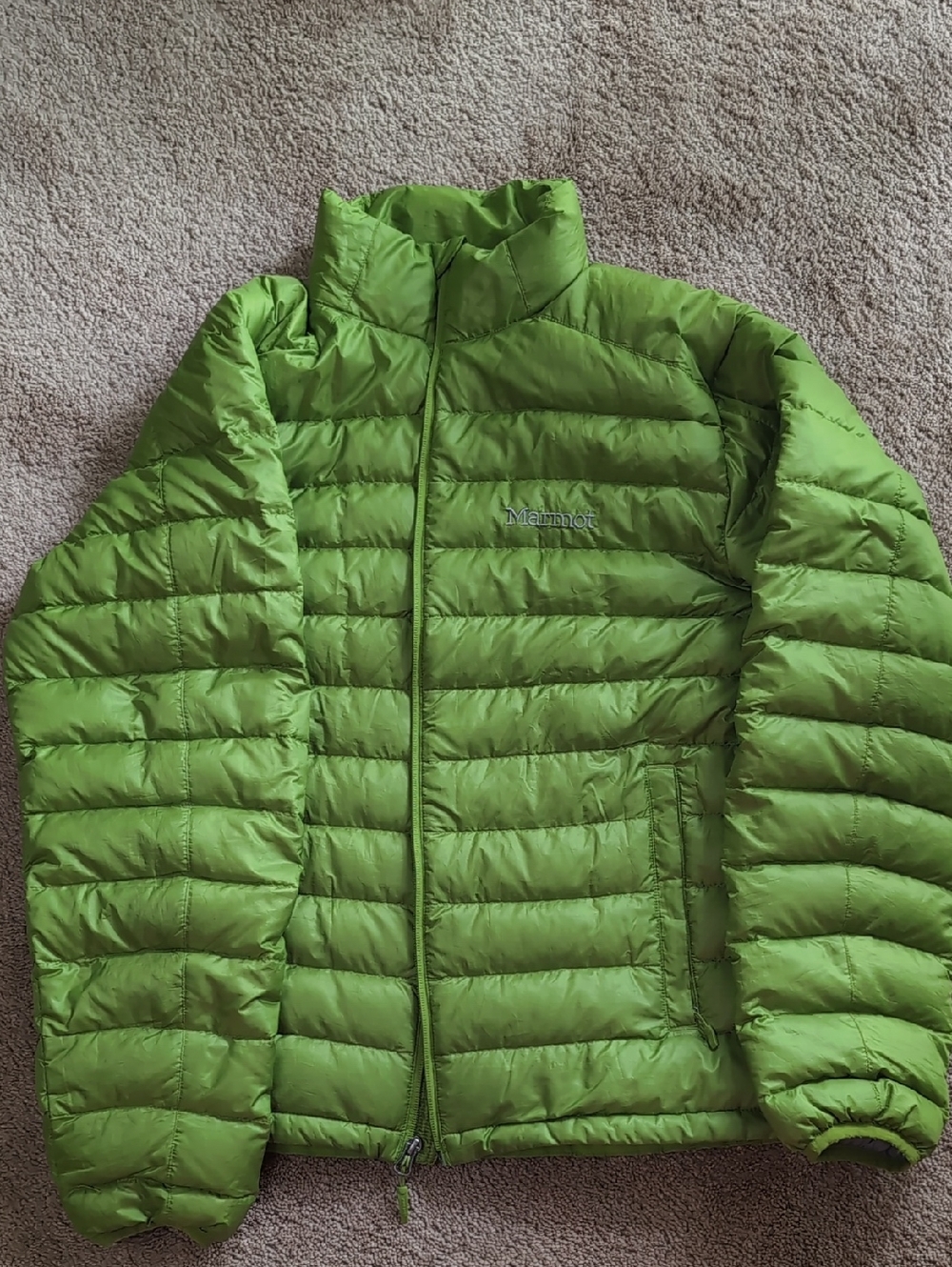 Men's Marmot 700 Fill Down Coat Size Medium